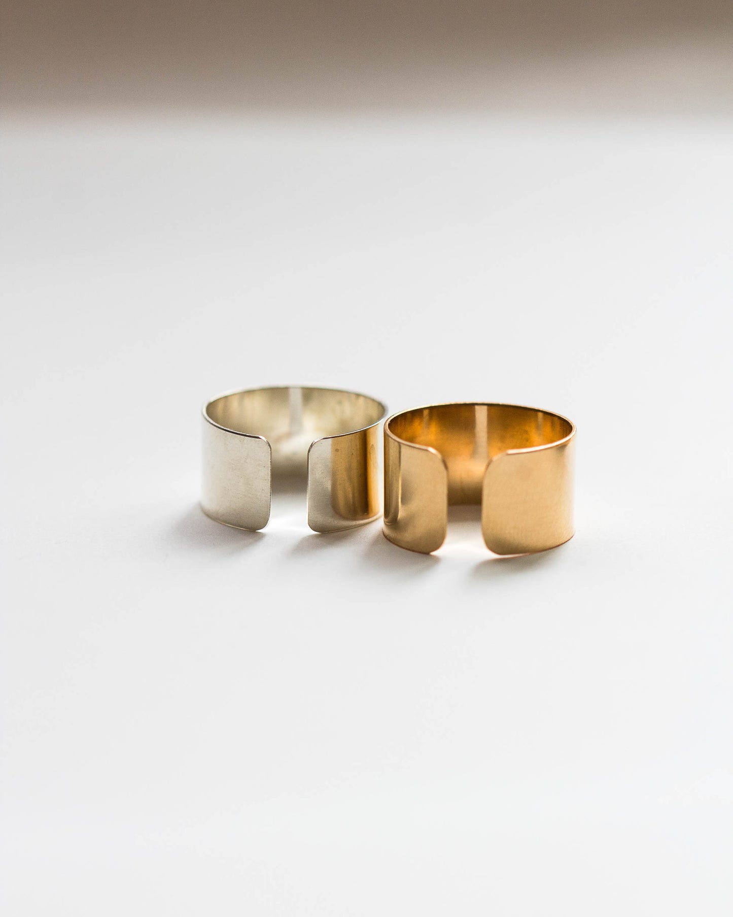 Smooth Cigar Band Ring, R10