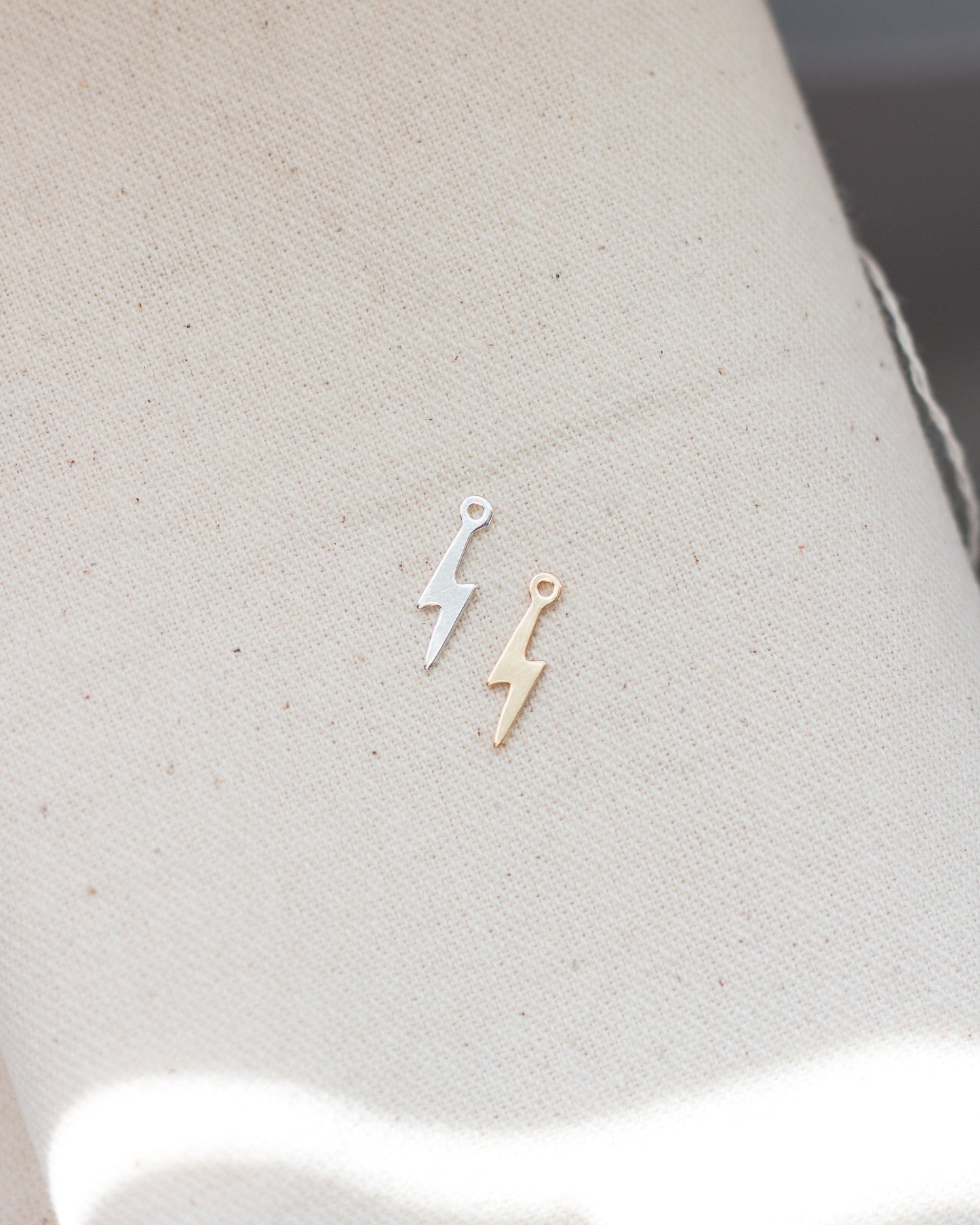 Lightning Bolt Charm, CH25