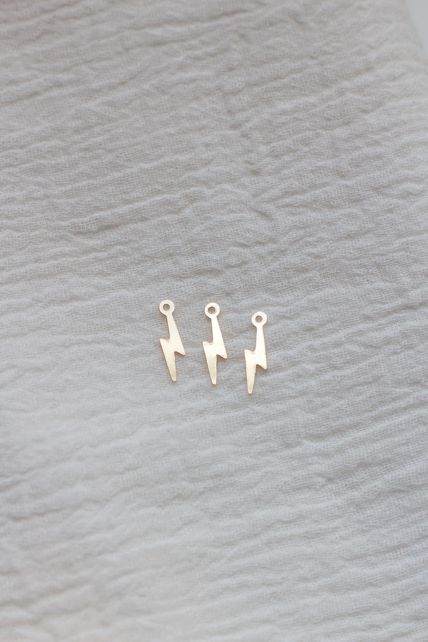 Lightning Bolt Charm, CH25