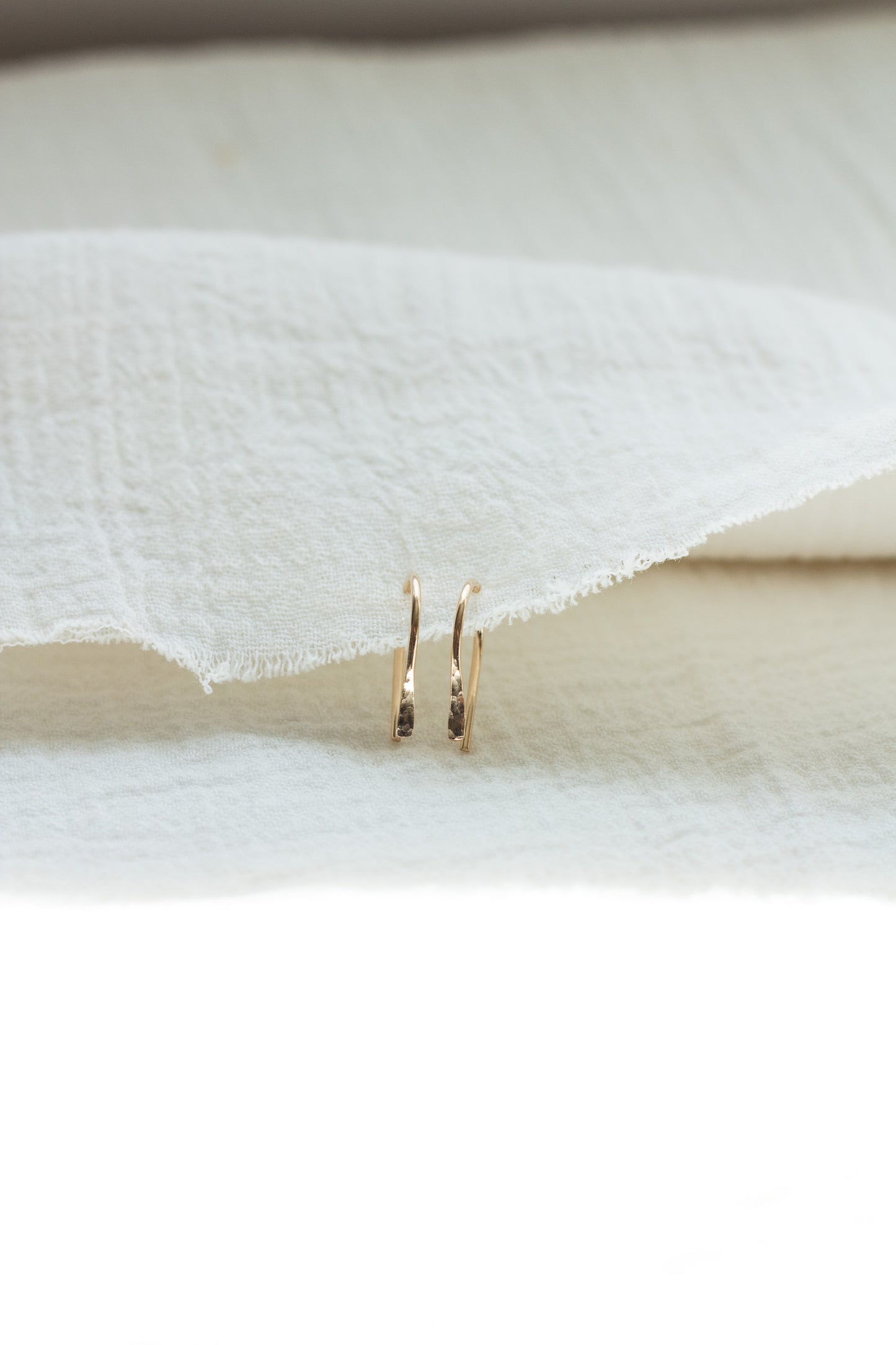 12mm Hammered Horseshoe Earrings, E08