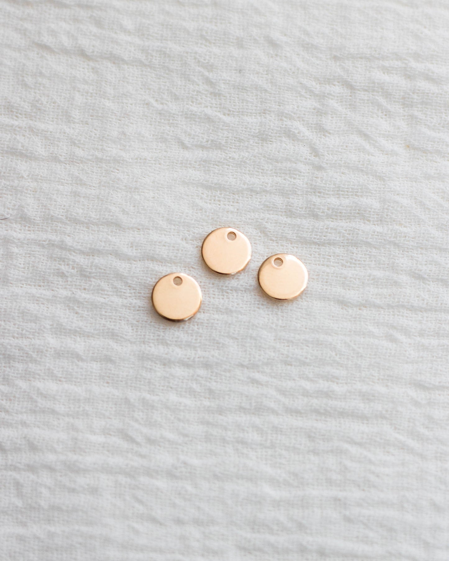 6.3mm Circle Disc Blank with One Hole, BWHCH1