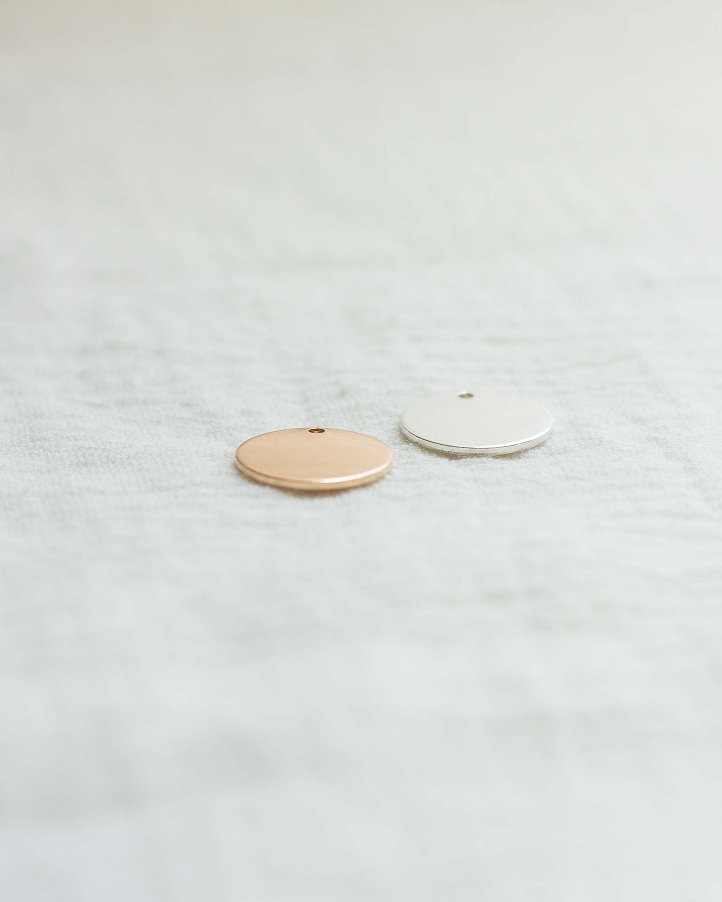 12.7mm Circle Disc Blank with One Hole, BWHCH3