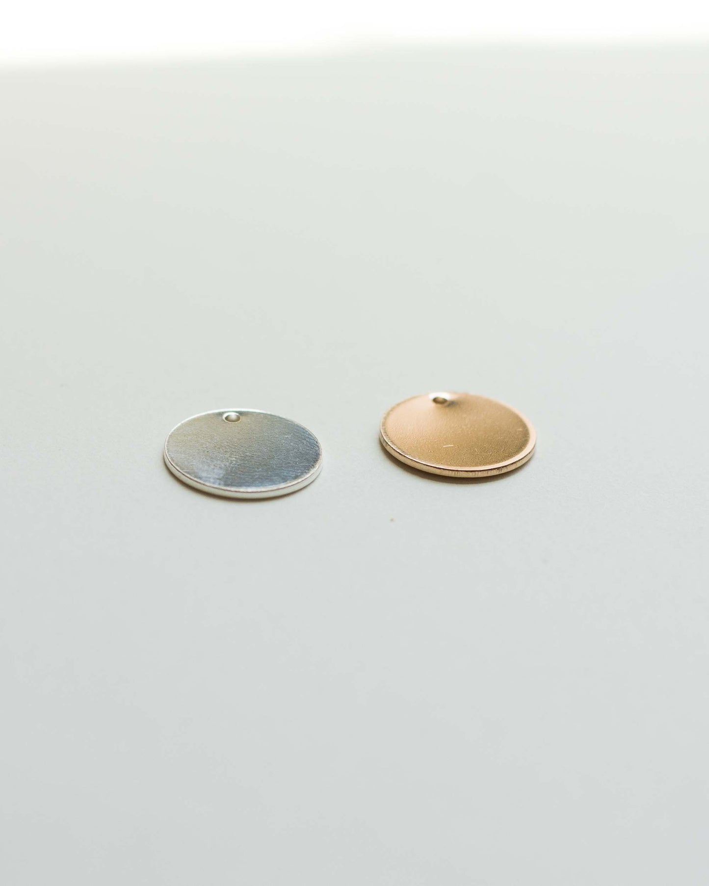 12.7mm Circle Disc Blank with One Hole, BWHCH3
