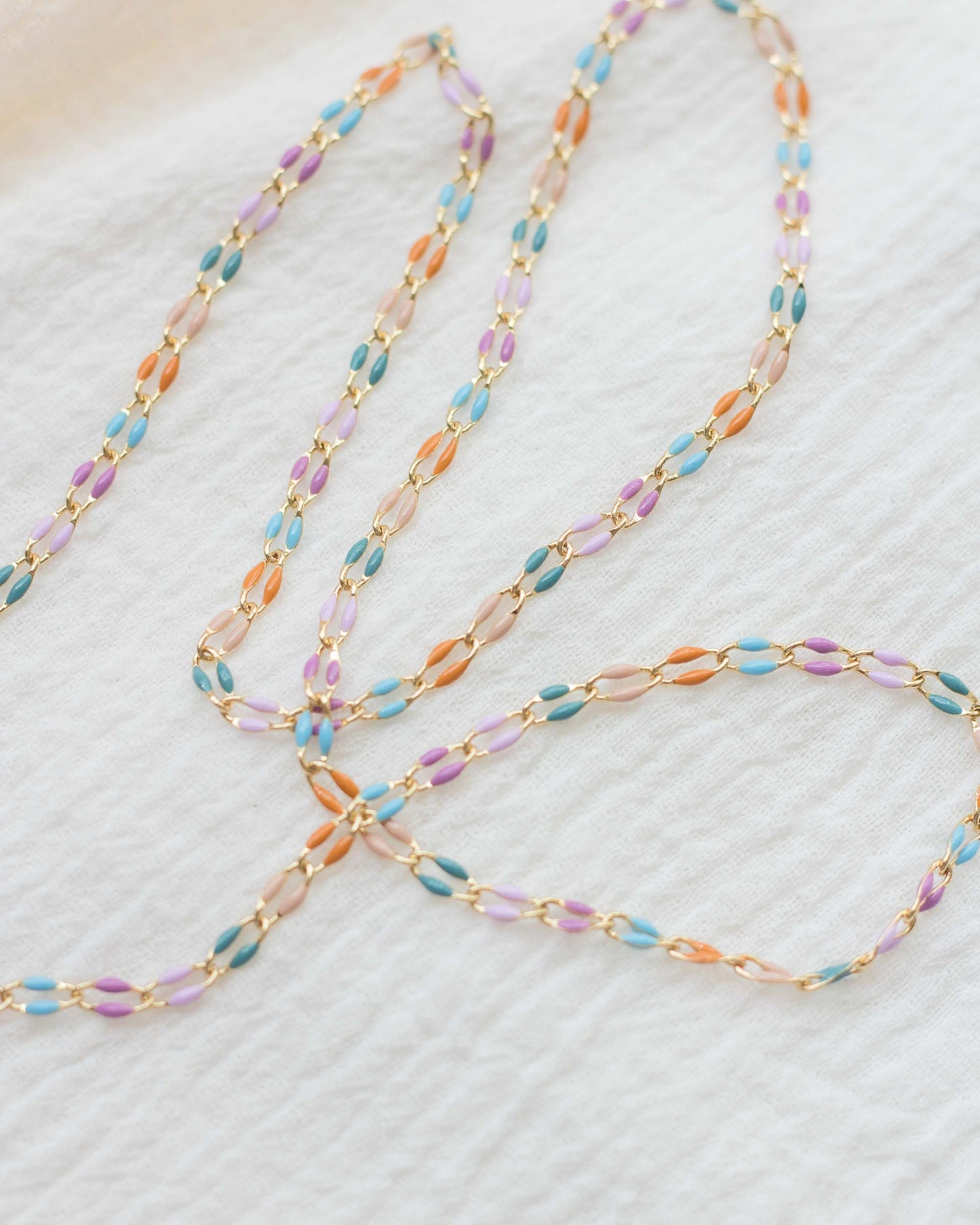 Multi Color Enamel Chain, GP105