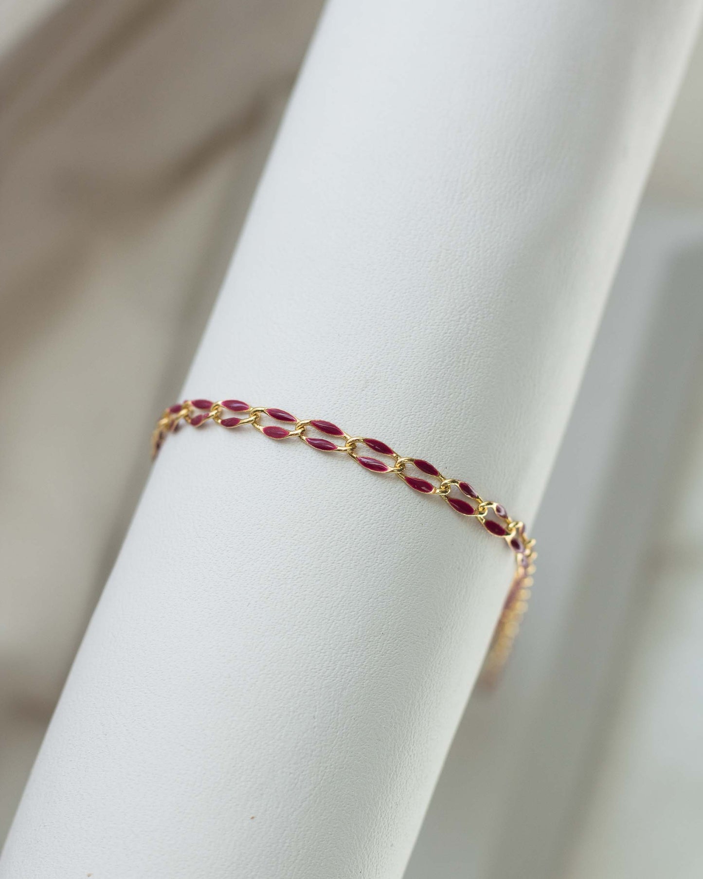 Maroon Enamel Chain, GP118