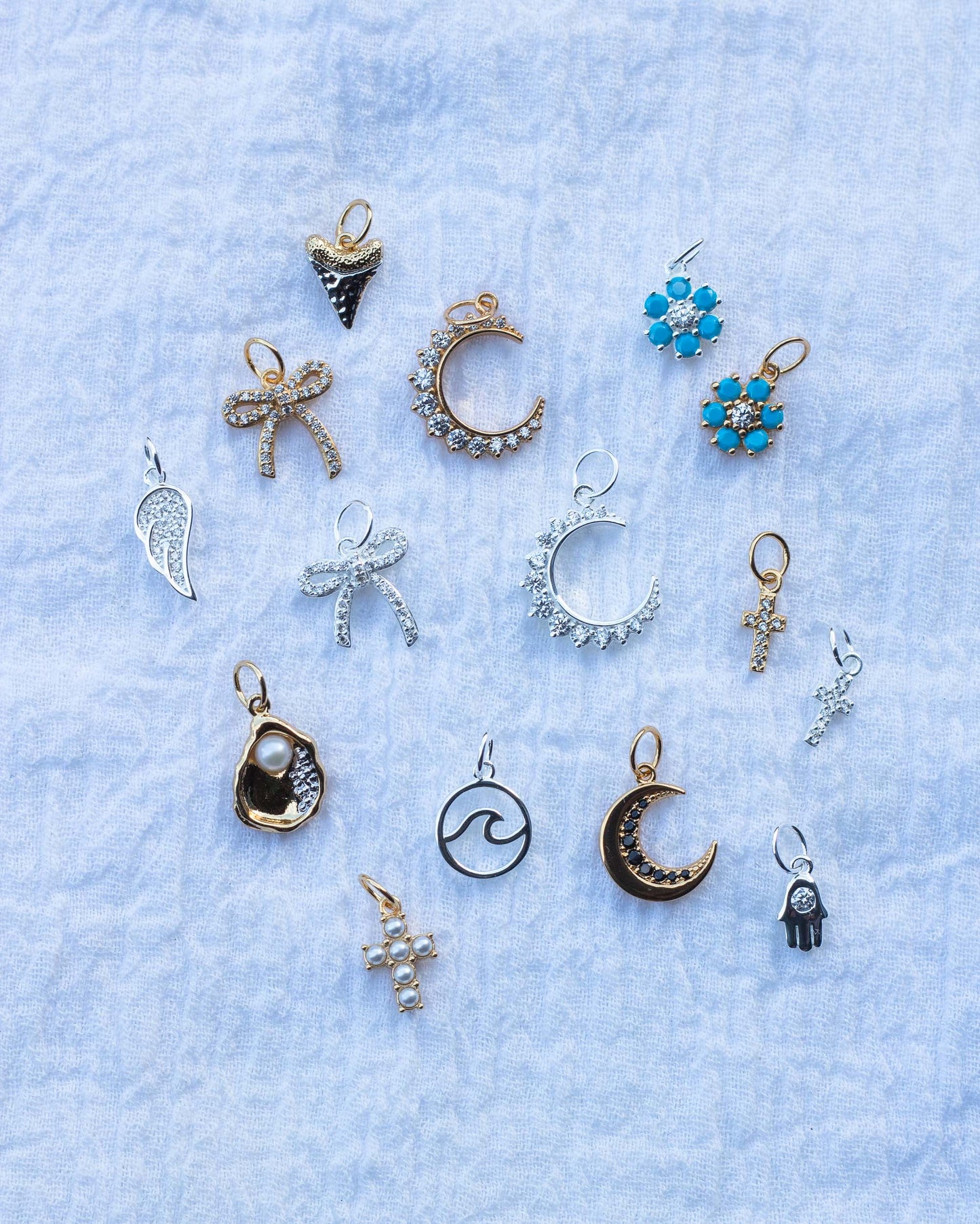 CZ Bow Charm, CH70