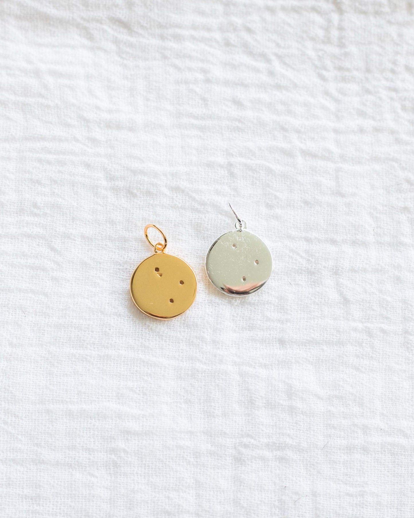 Triple Star Disc Charm, CH80
