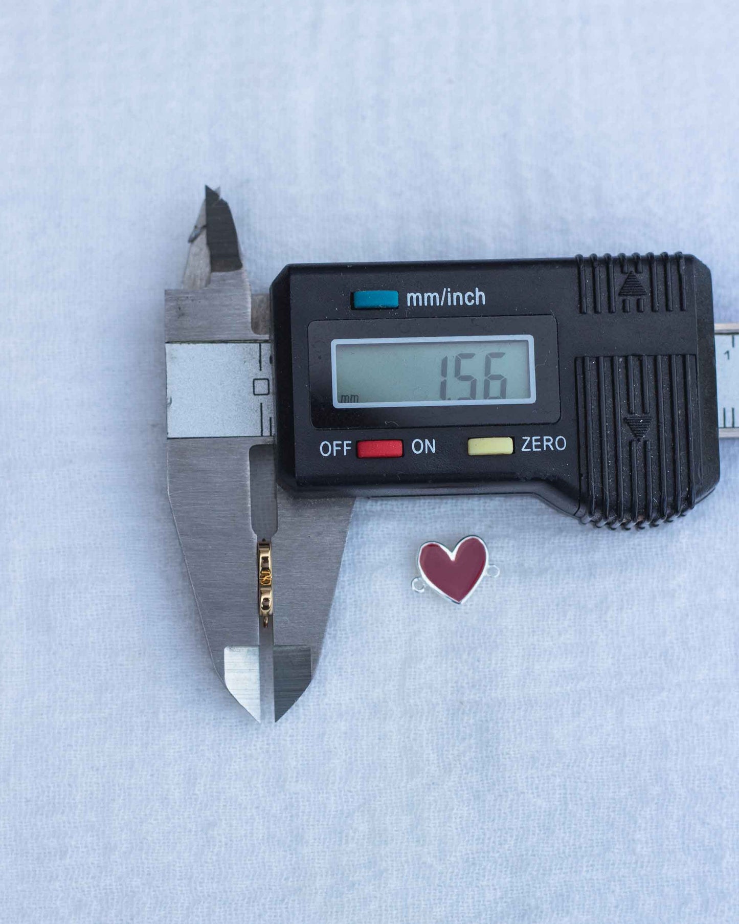 Red Heart Connector, CN133