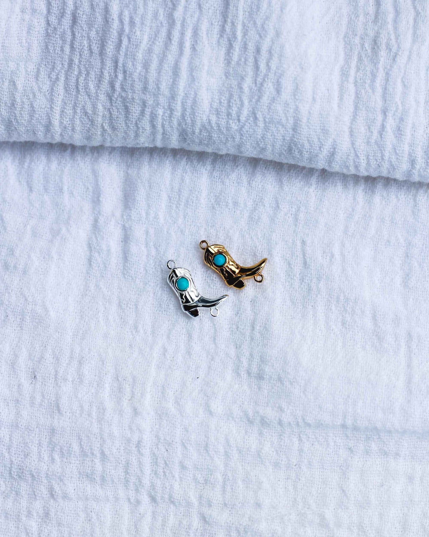 Cowgirl Boot Turquoise Connector, CN151