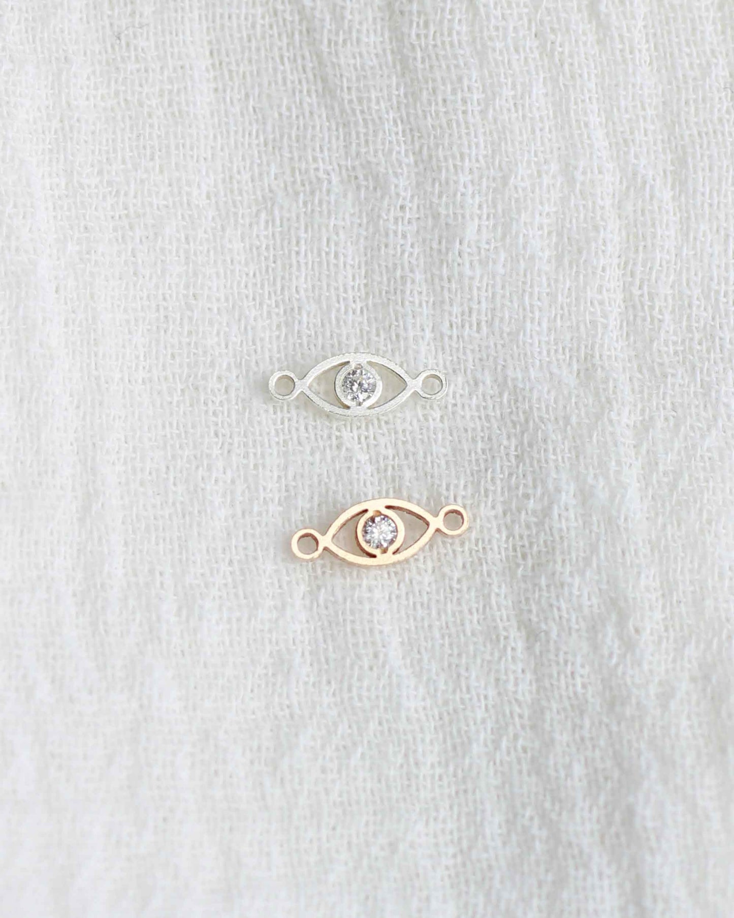 Eye with CZ Connector, CN194