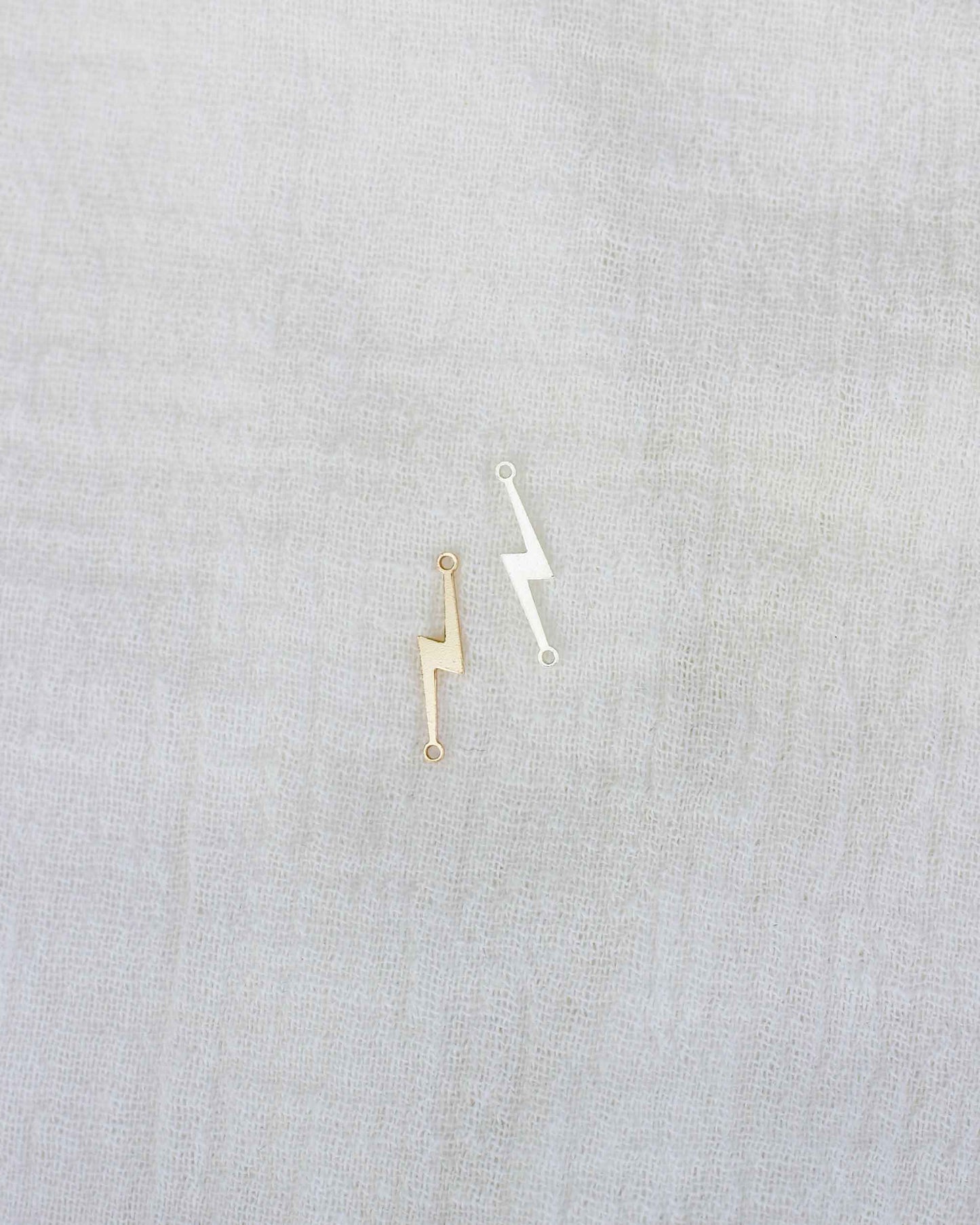 Lightning Bolt Connector, CN193
