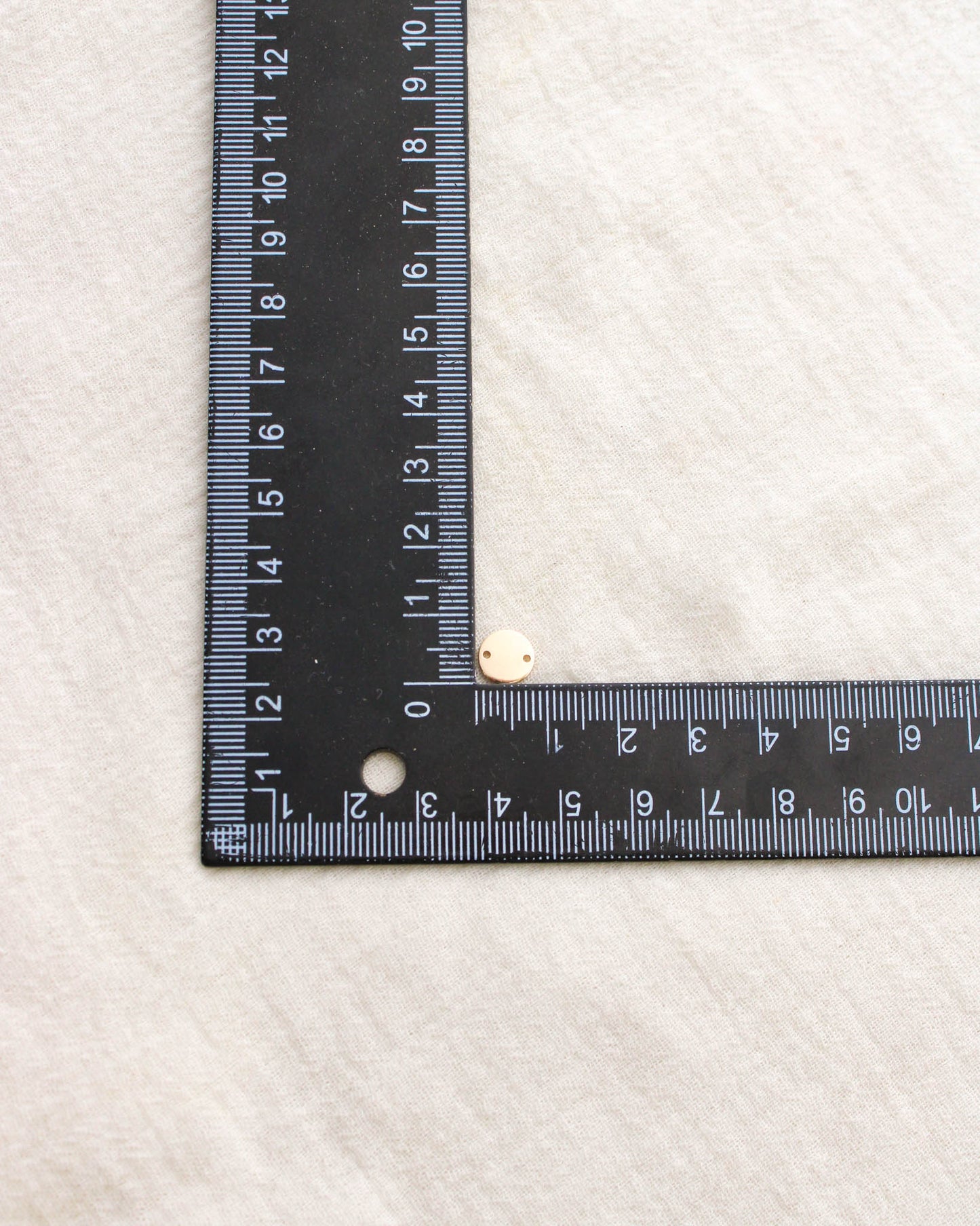 8mm Blank Circle Connector, B88