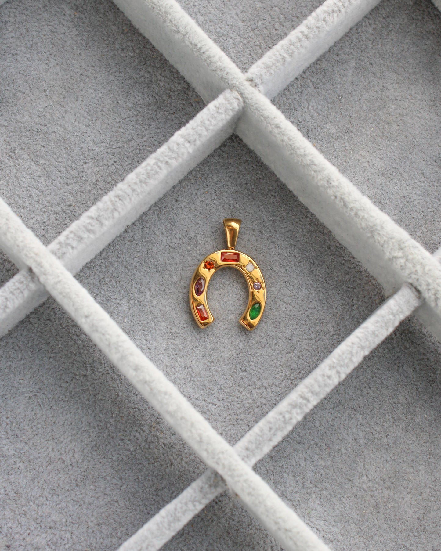 25mm Horseshoe w/ Rhinestones PVD Charm, CH399