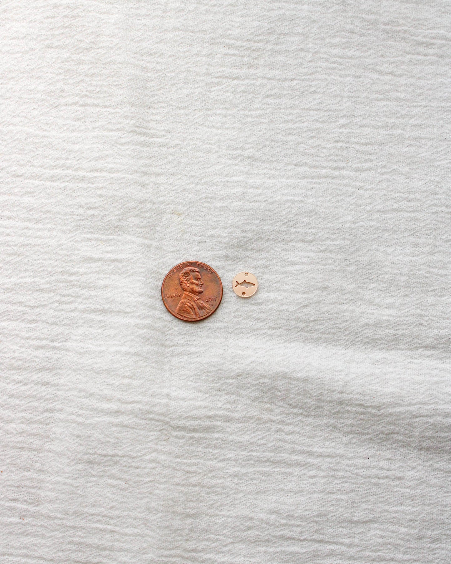 Shark Round Connector Charm, CN360