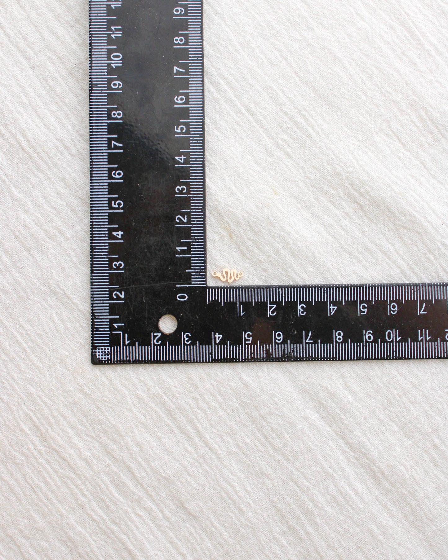 Snake Connector Charm, CN375