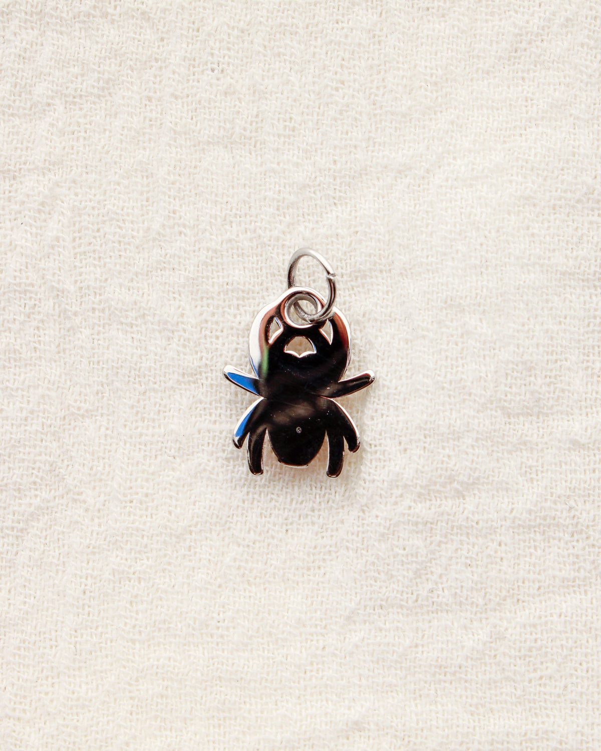 Spider PVD Charm, CH339