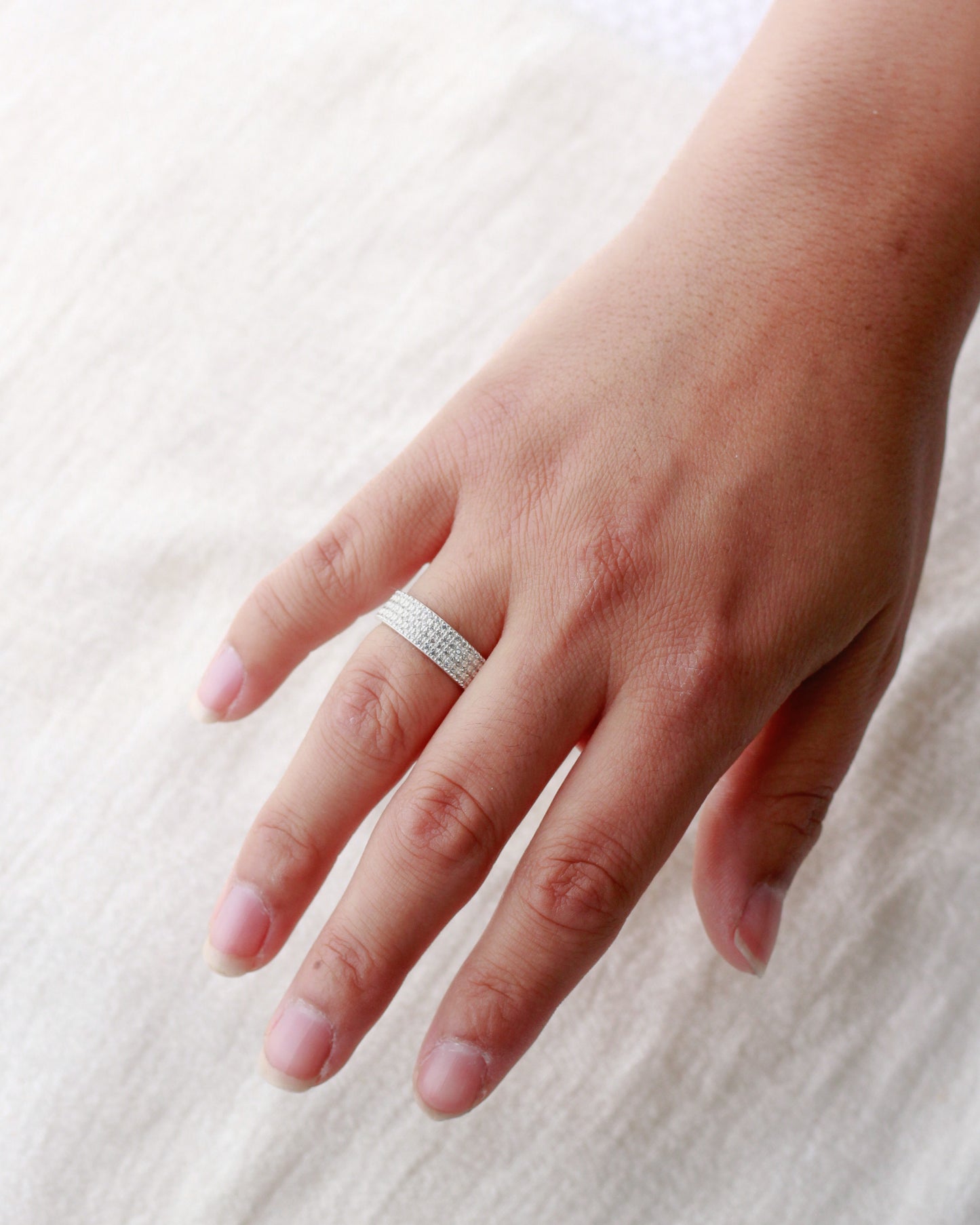 Pave Band Ring, R06