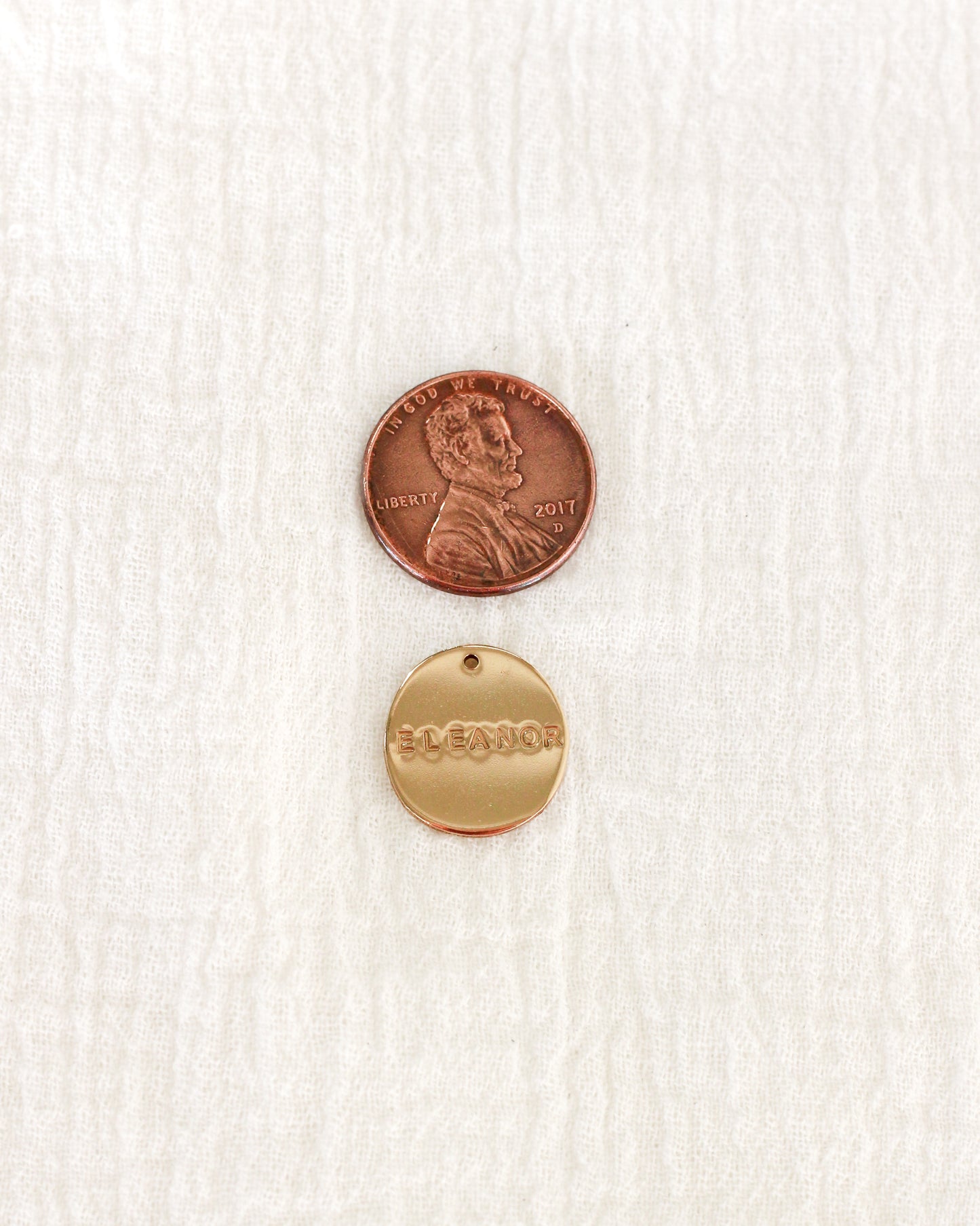 15x14mm Organic Circle with Custom Text Charm, CH207