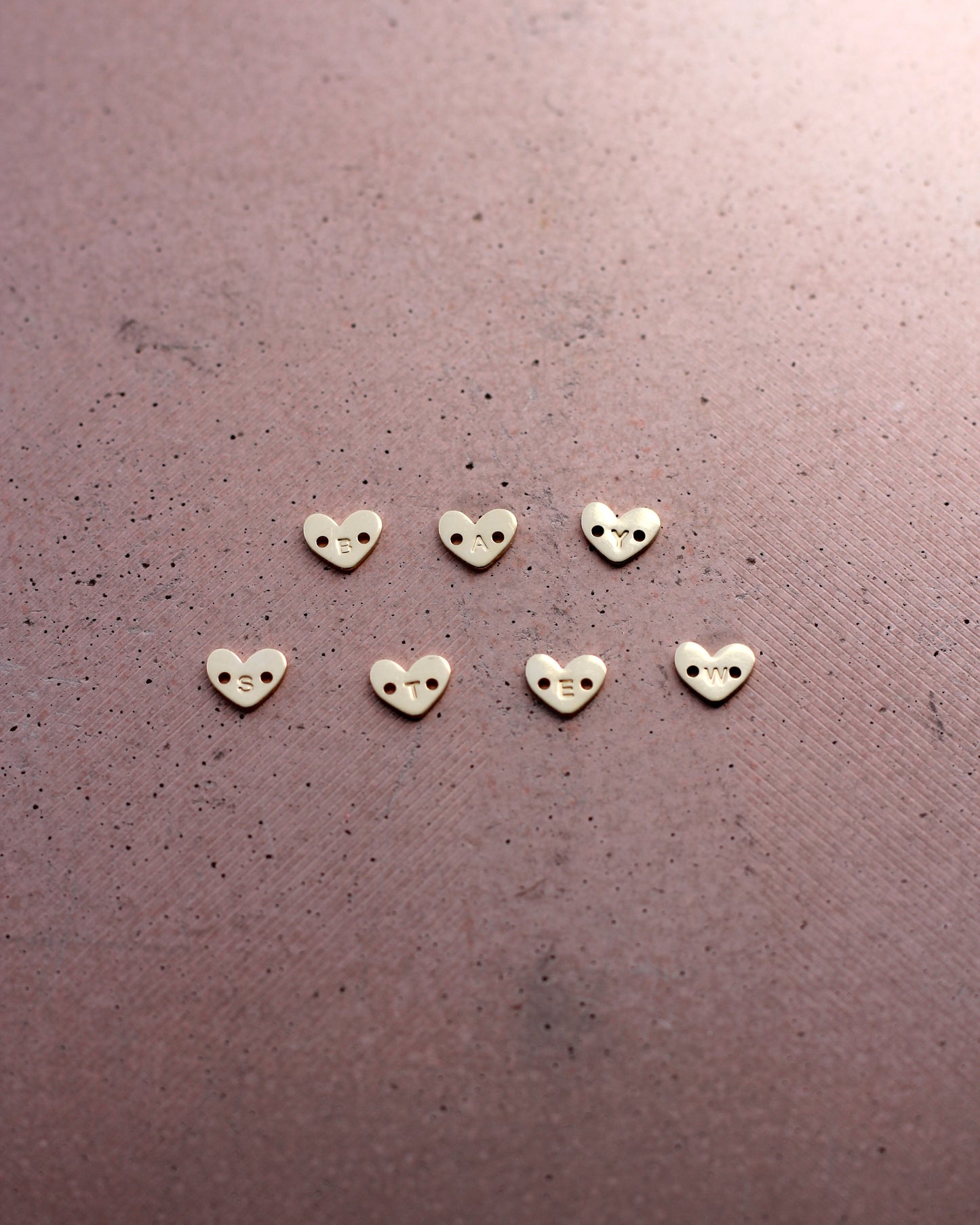 6x7mm A-Z Heart Connector, CN335