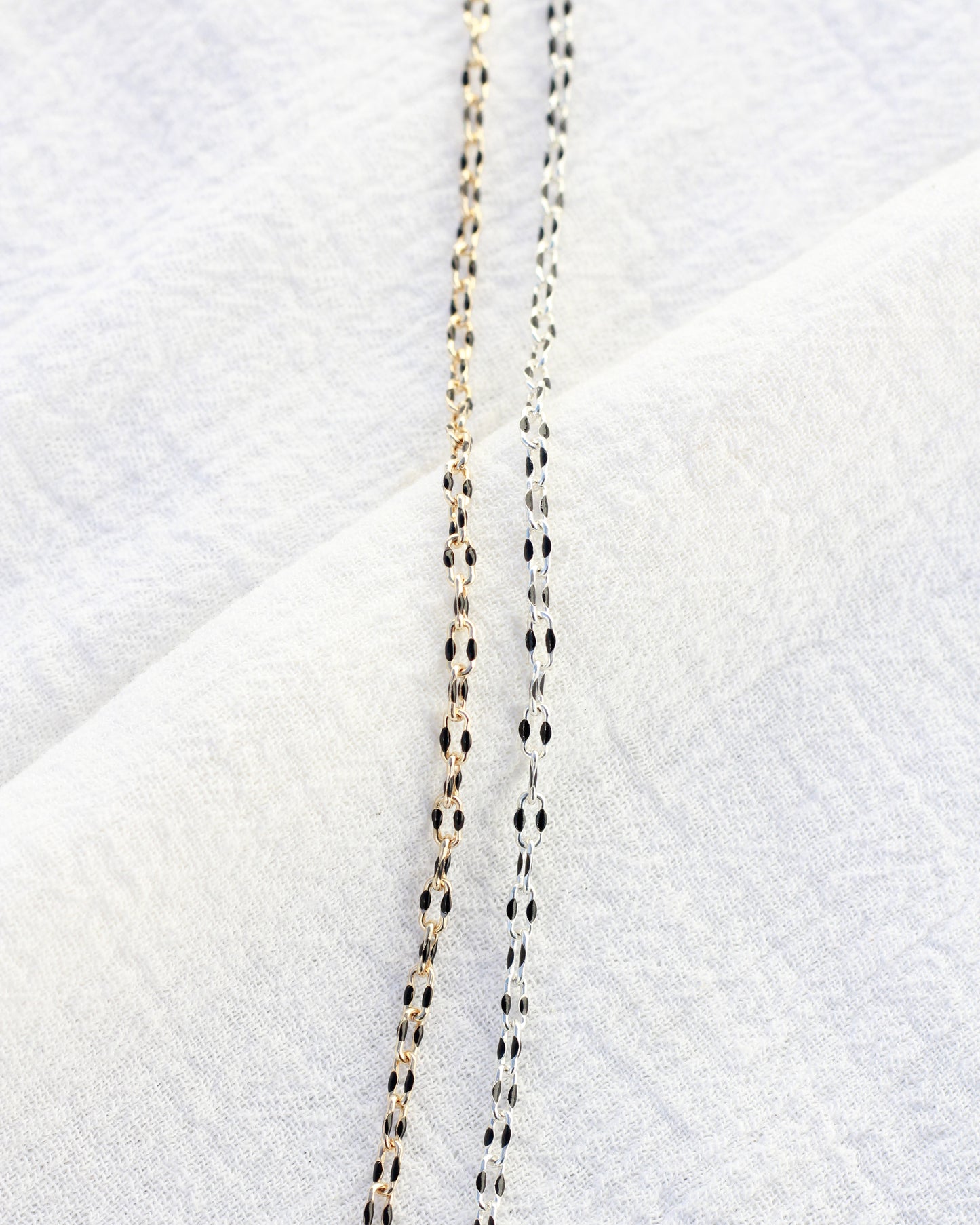 Black Enamel Chain. G81, S81