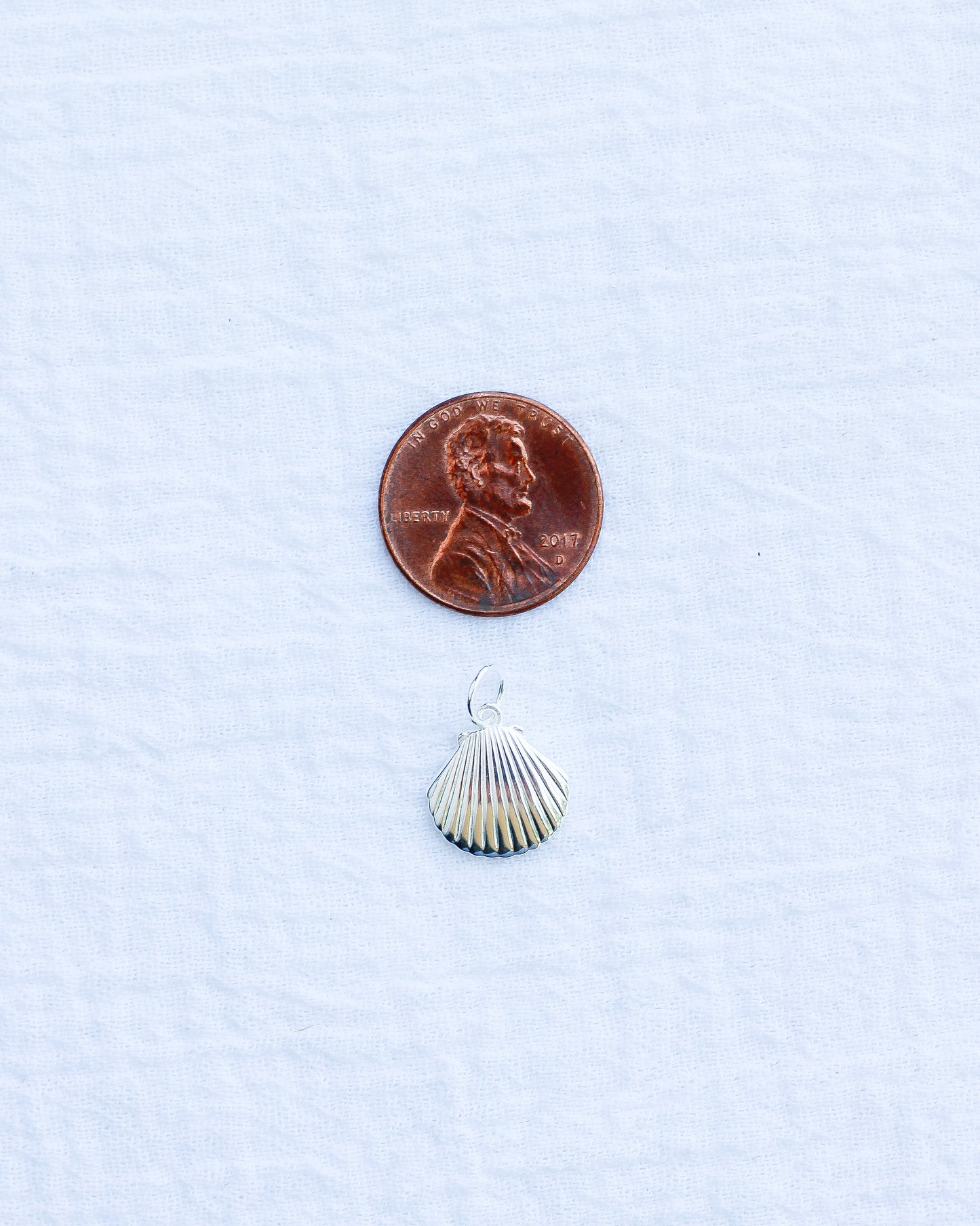 Flat Scallop Shell Charm, CH113