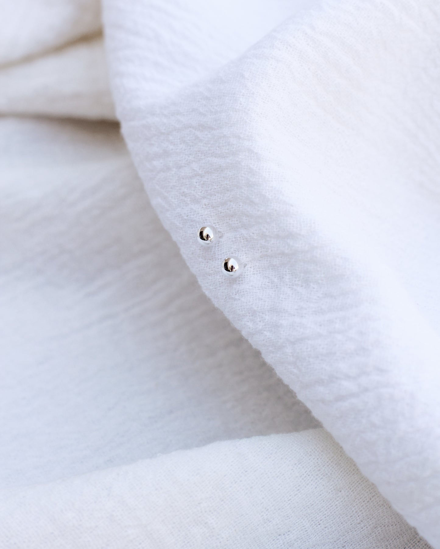 4mm Stud Earrings, E12