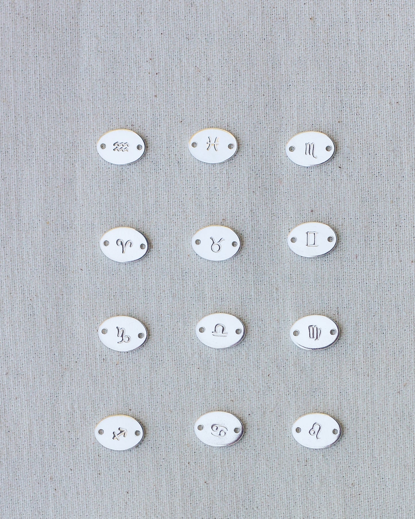 Zodiac Connector, CN01