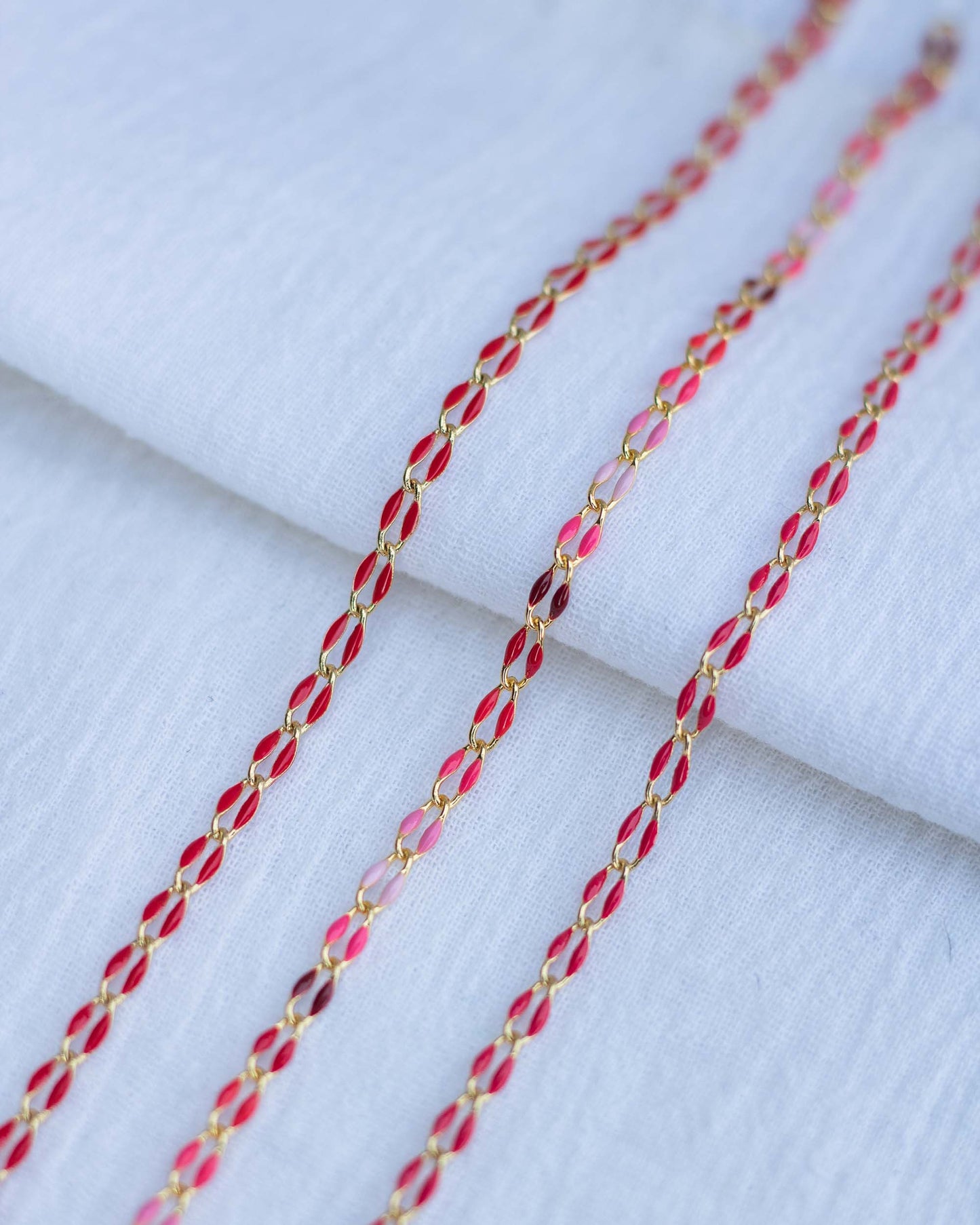 Reds Ombre Enamel Chain, GP141
