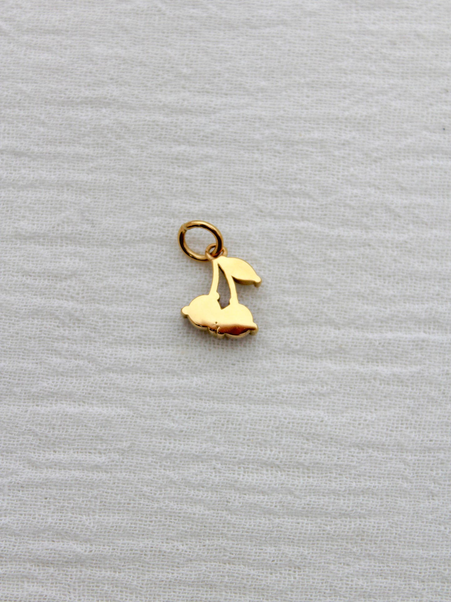 Cherry PVD Charm, CH320