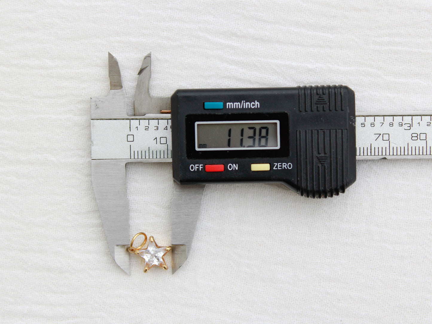Star PVD Charm, White Zircon, CH321