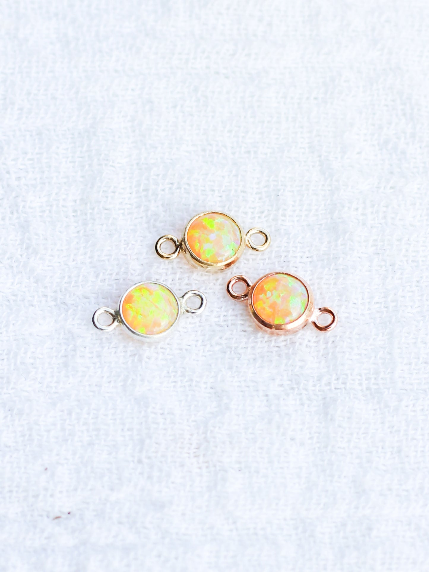 4mm Yellow Opal Connector, CN242