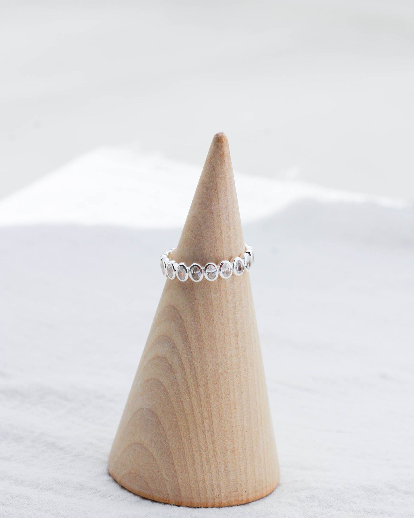 Oval Bar Full Stacking Ring, R52