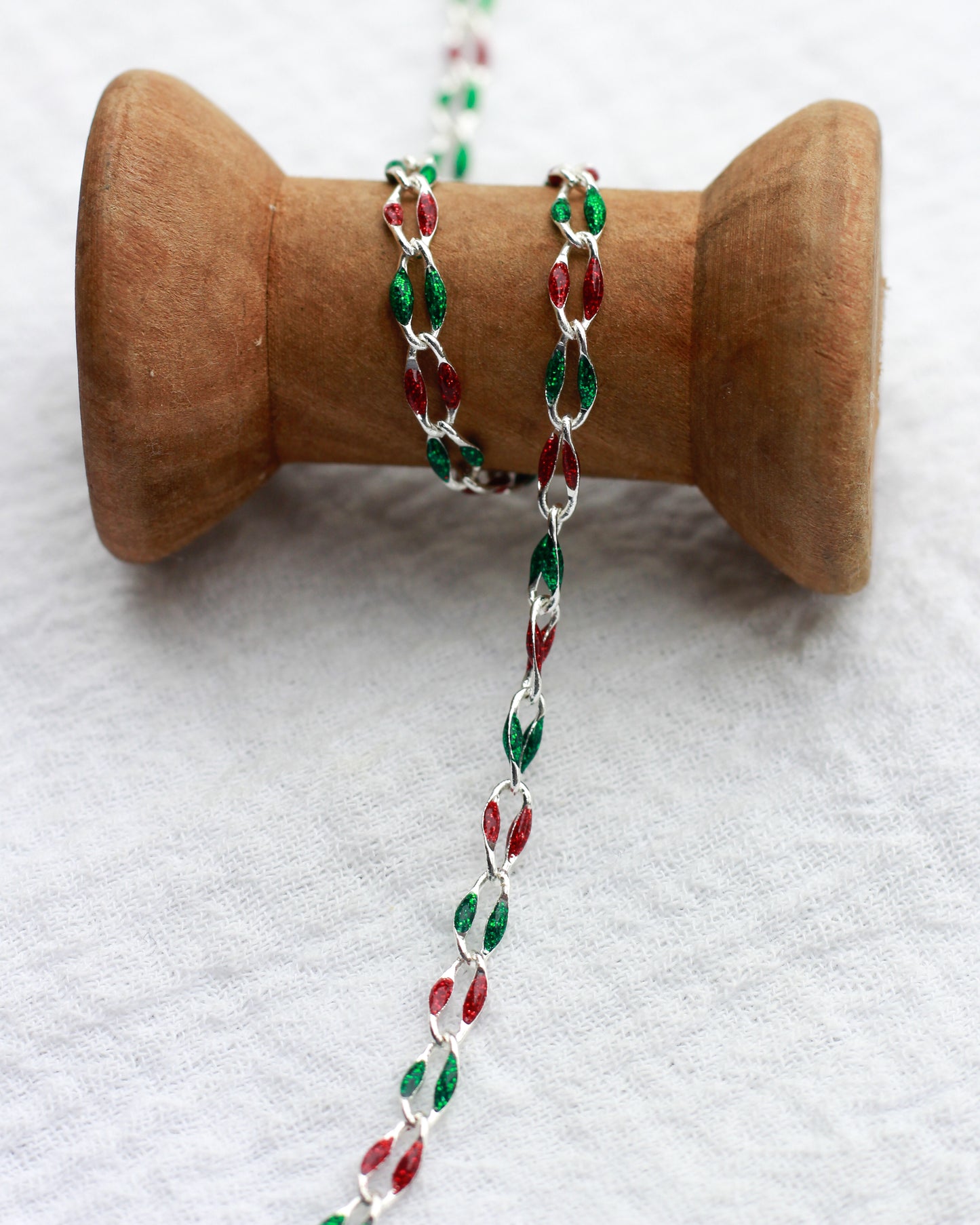Red Glitter and Green Glitter Enamel Chain, SP136