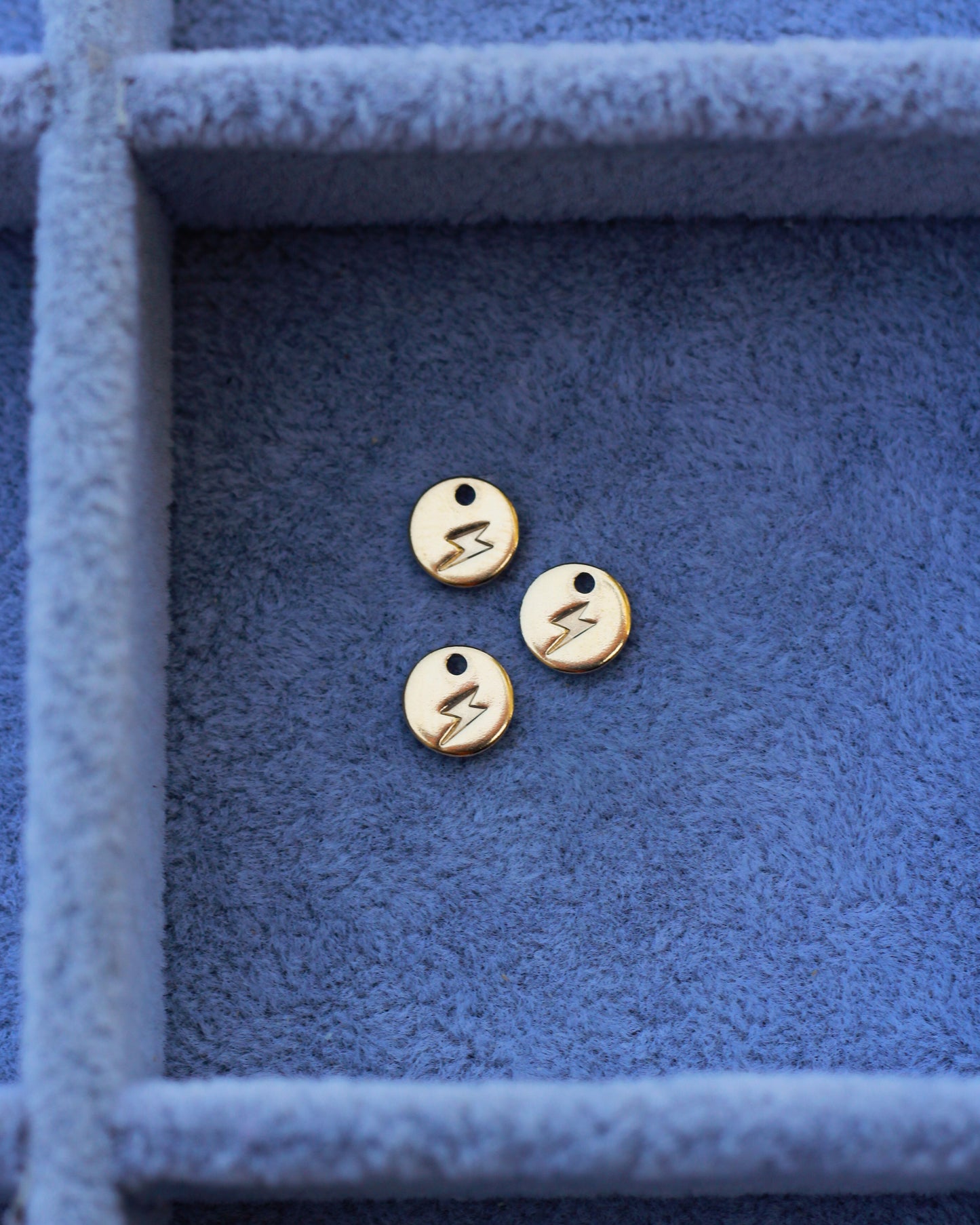 6.3mm Lightning Bolt Charm, CH05