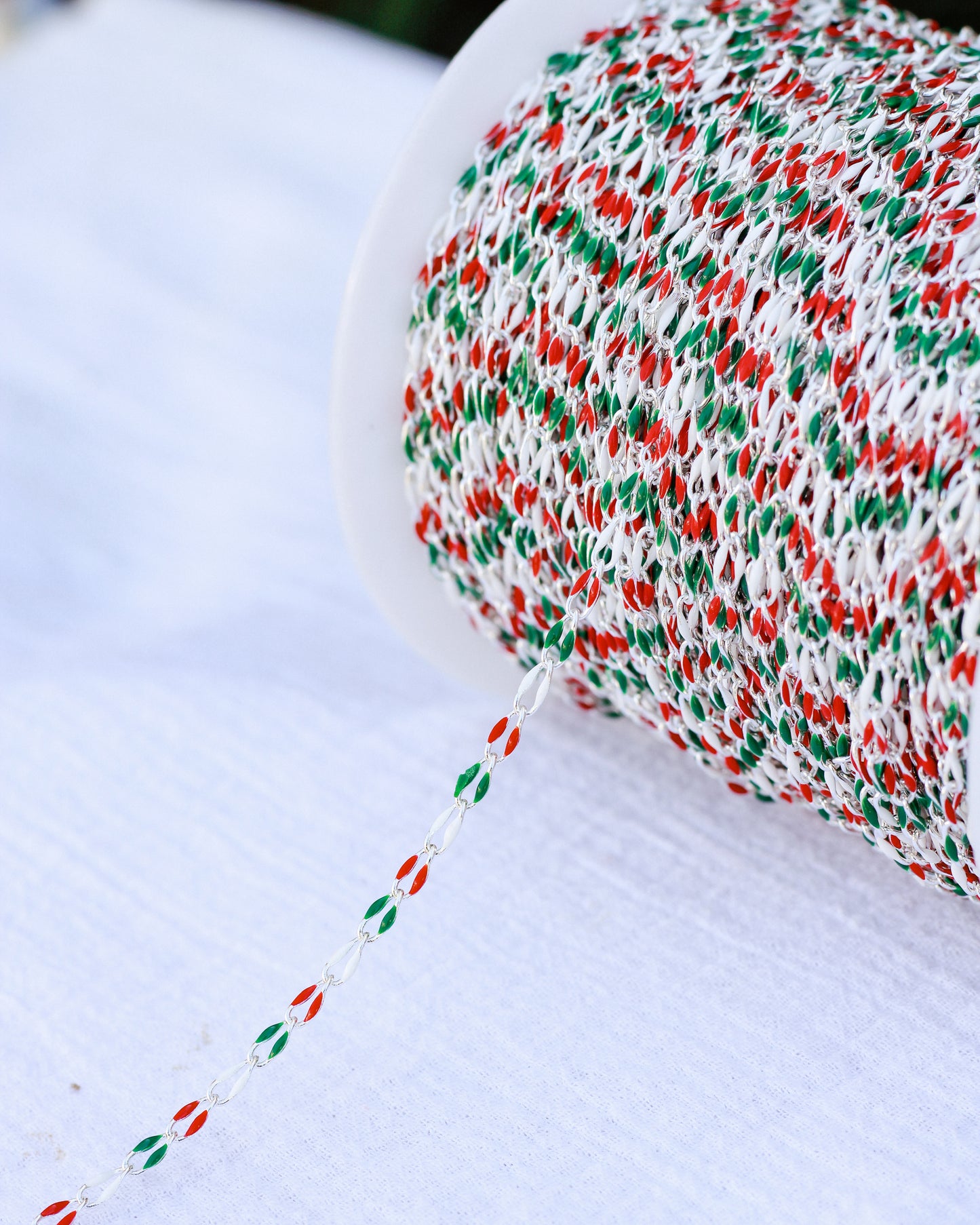 Red, Green, and White Enamel Chain, SP134