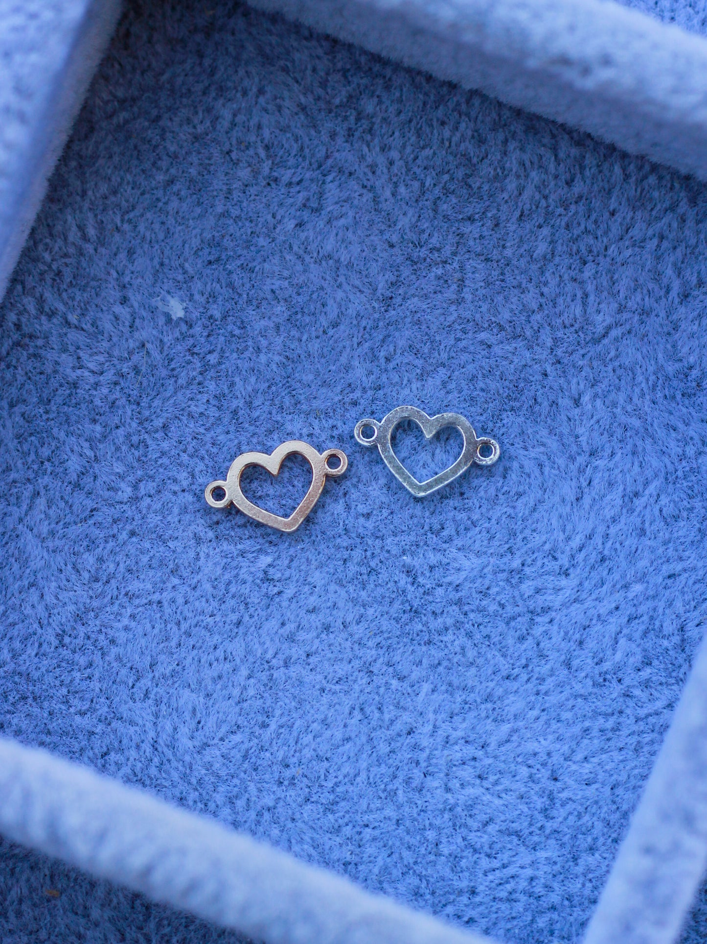 Heart Outline Connector, CN255