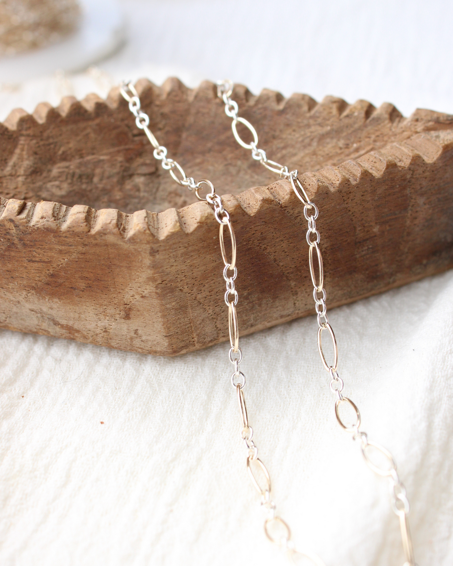 3mm Long and Short Mixed Metal Chain, M190