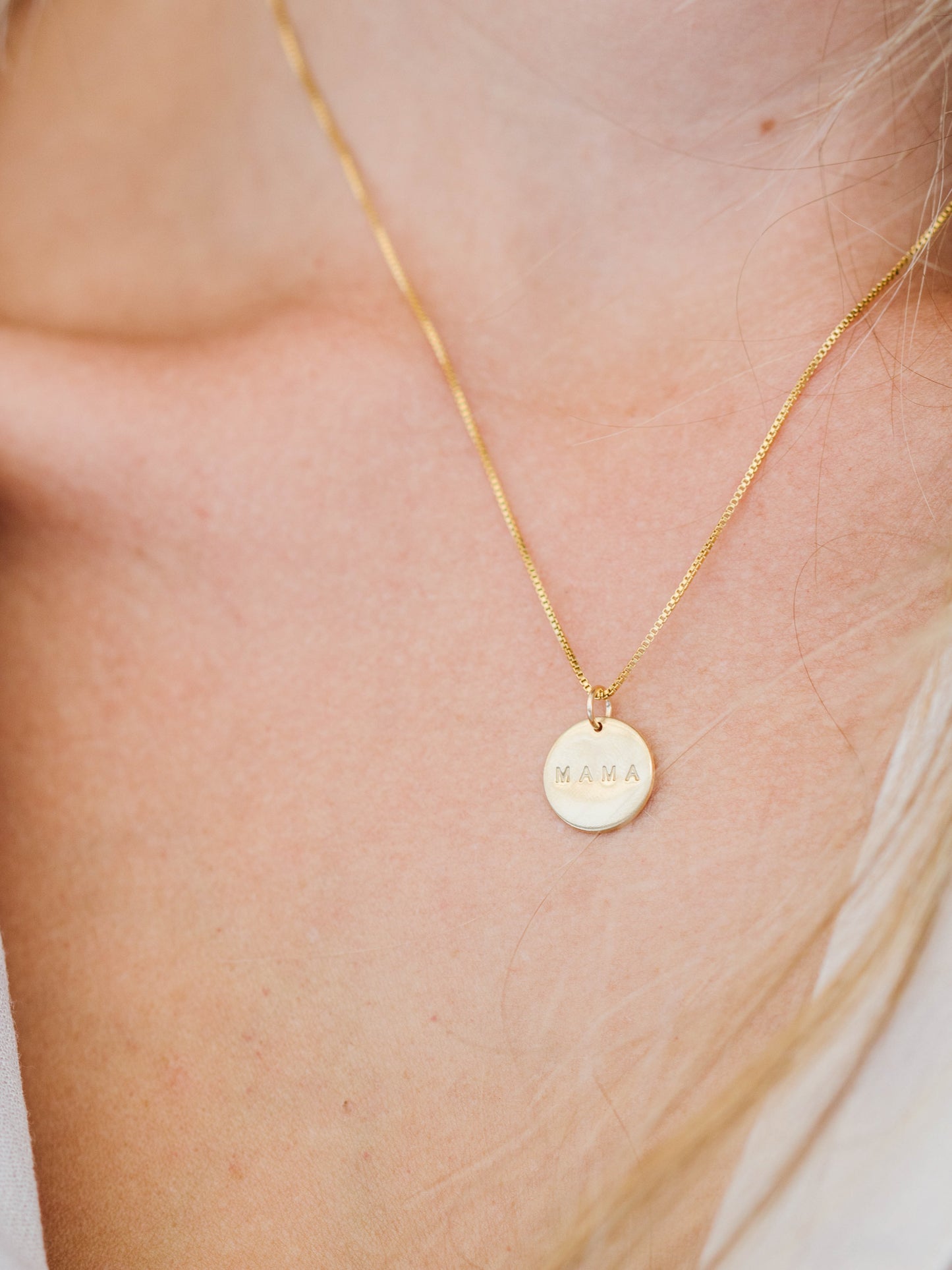 12.7mm Mama Pendant, CH27
