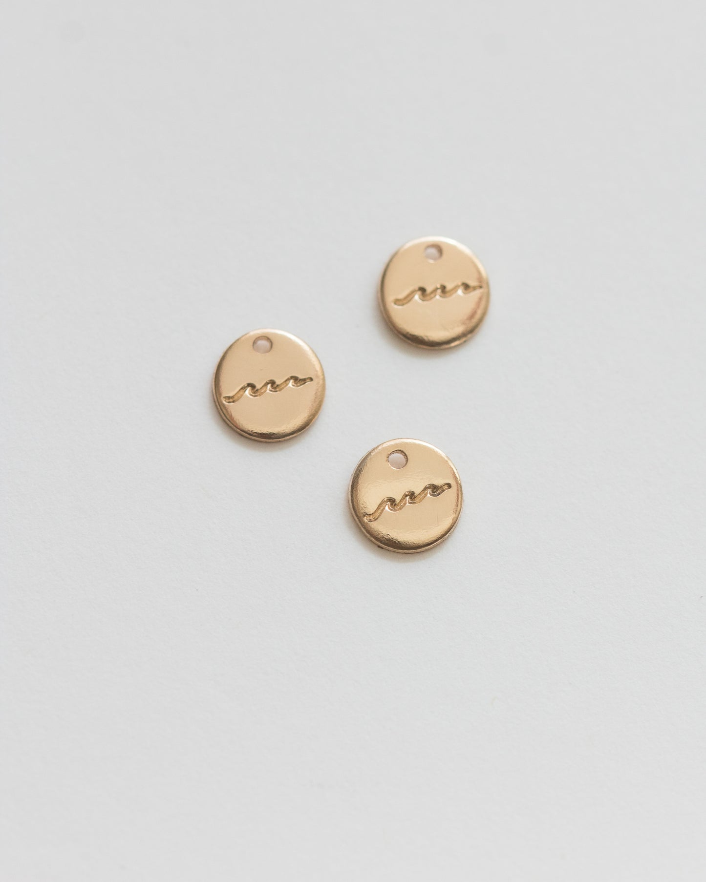 6.3mm Waves Charm, CH05