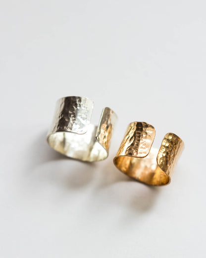 Hammered Cigar Band Ring, R1