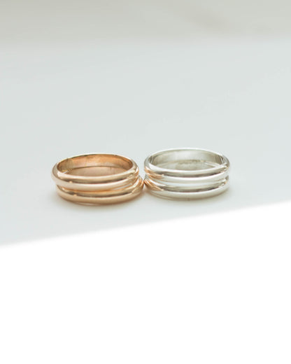 Smooth Beveled Band Ring, R15