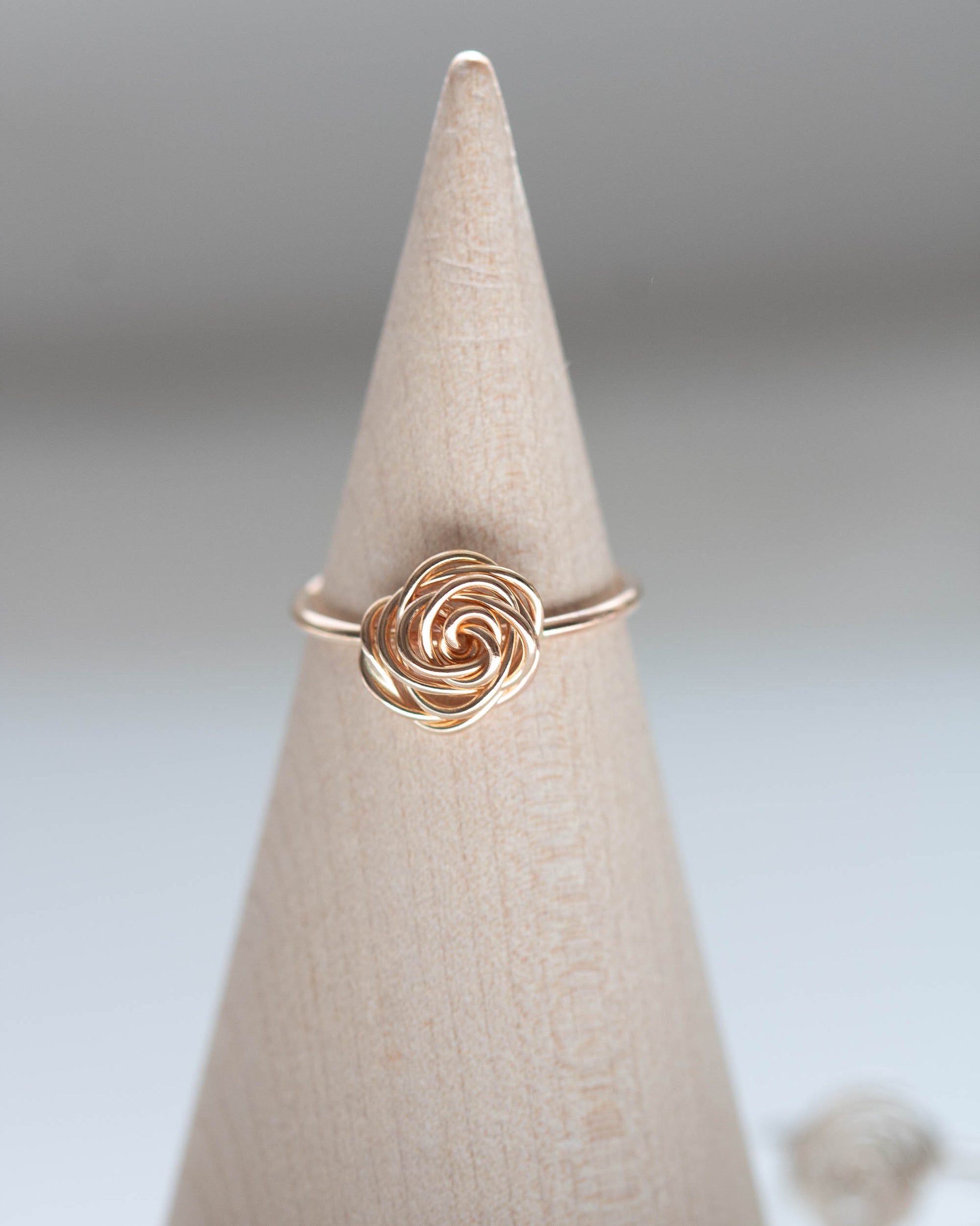 Rose Ring, R16
