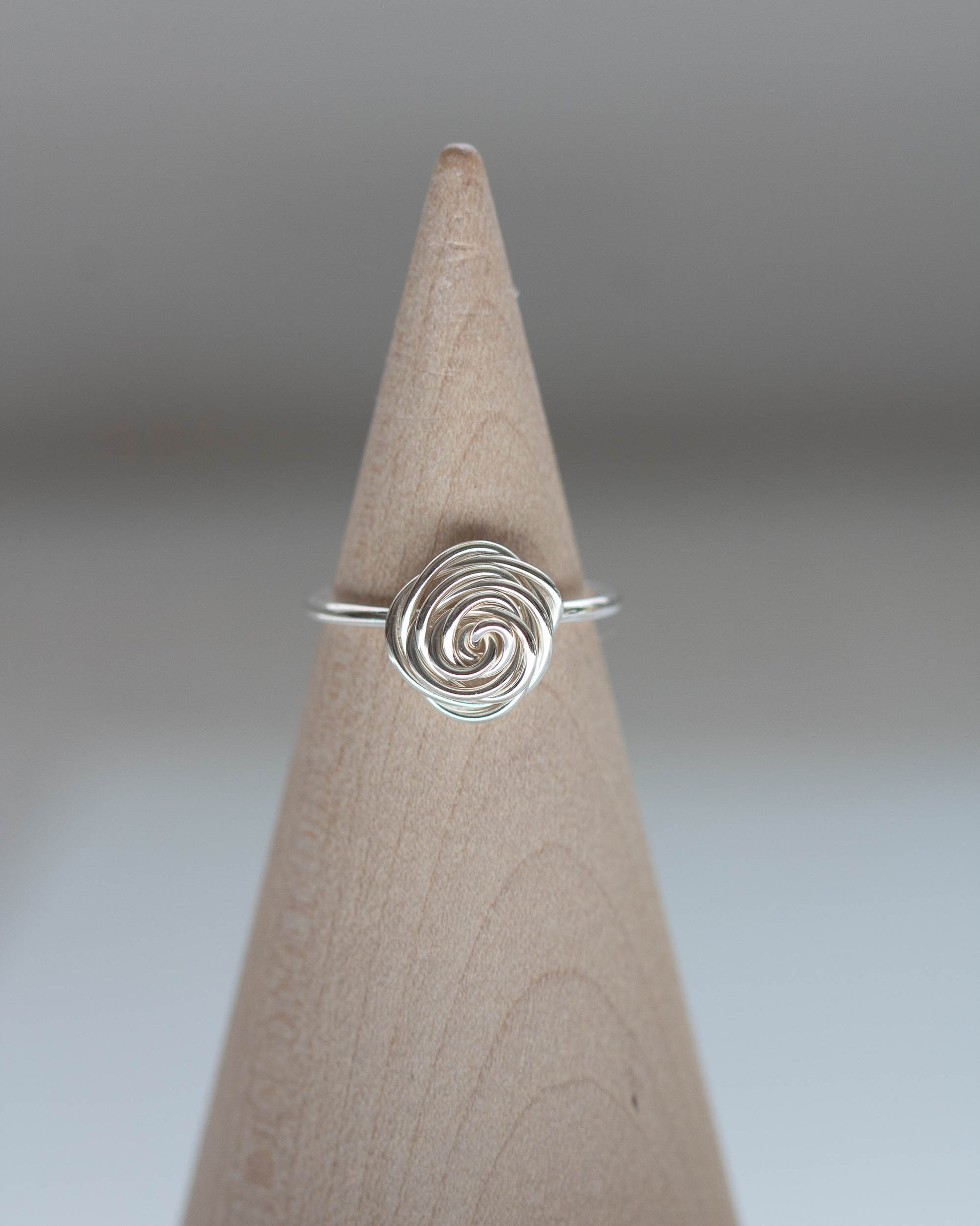 Rose Ring, R16