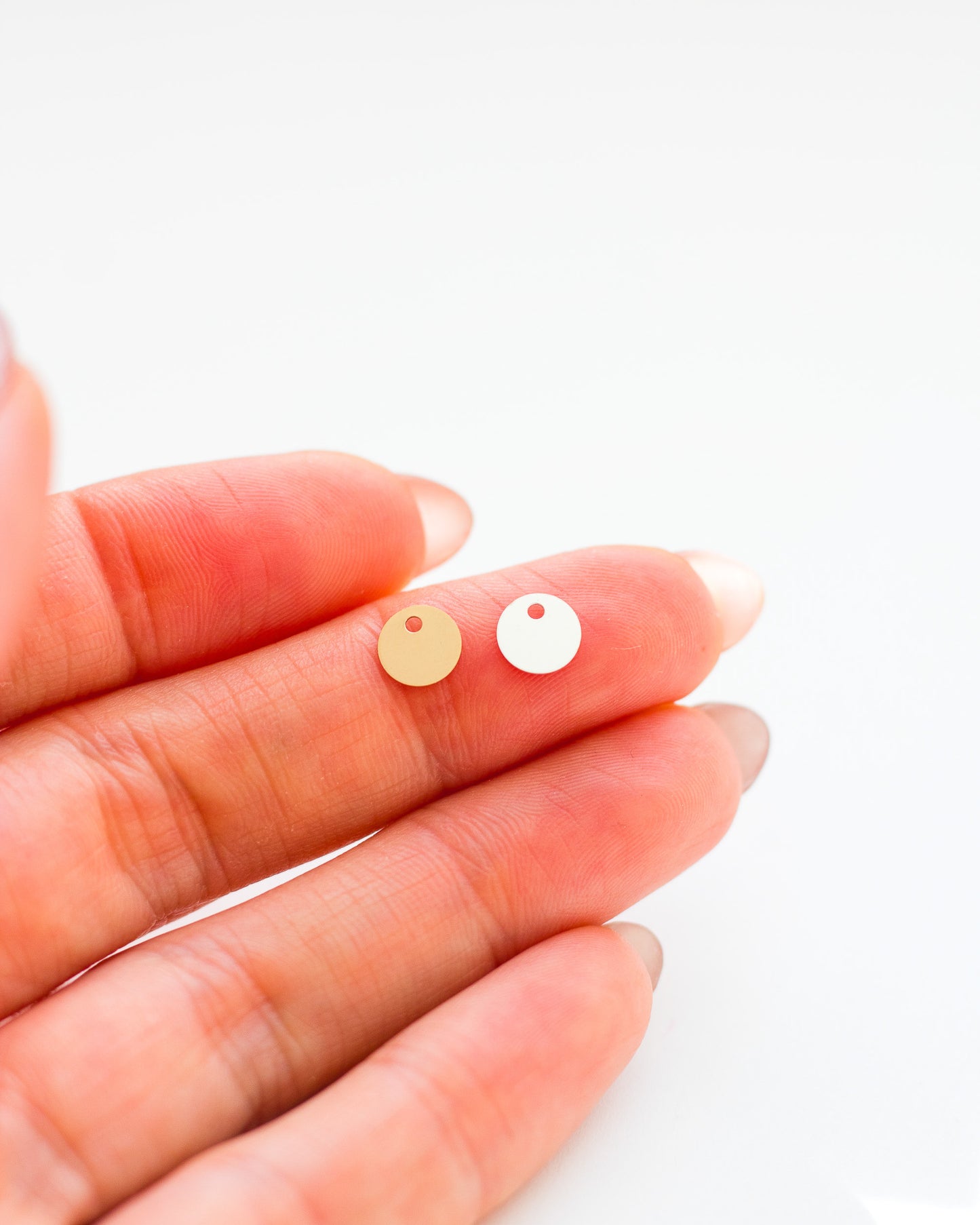 6mm Circle Disc Blank with One Hole, CH30