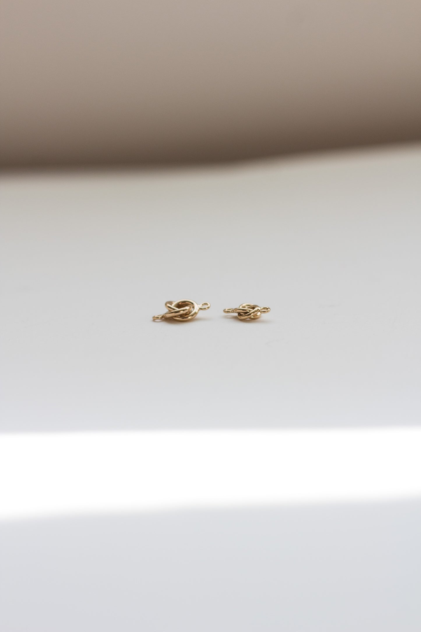 5mm Love Knot Connector, CN22