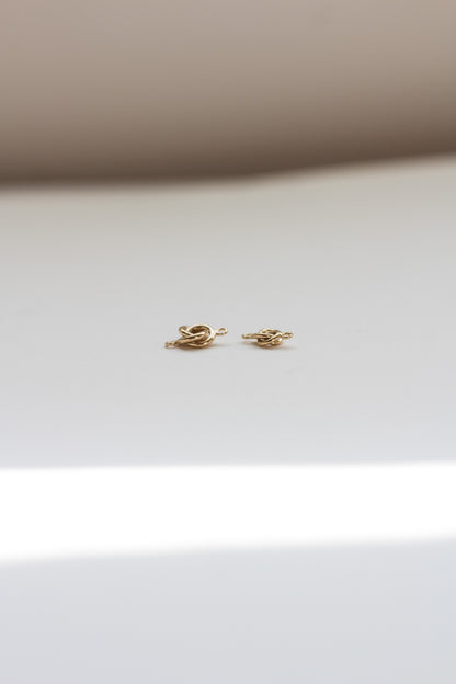 5mm Love Knot Connector, CN22