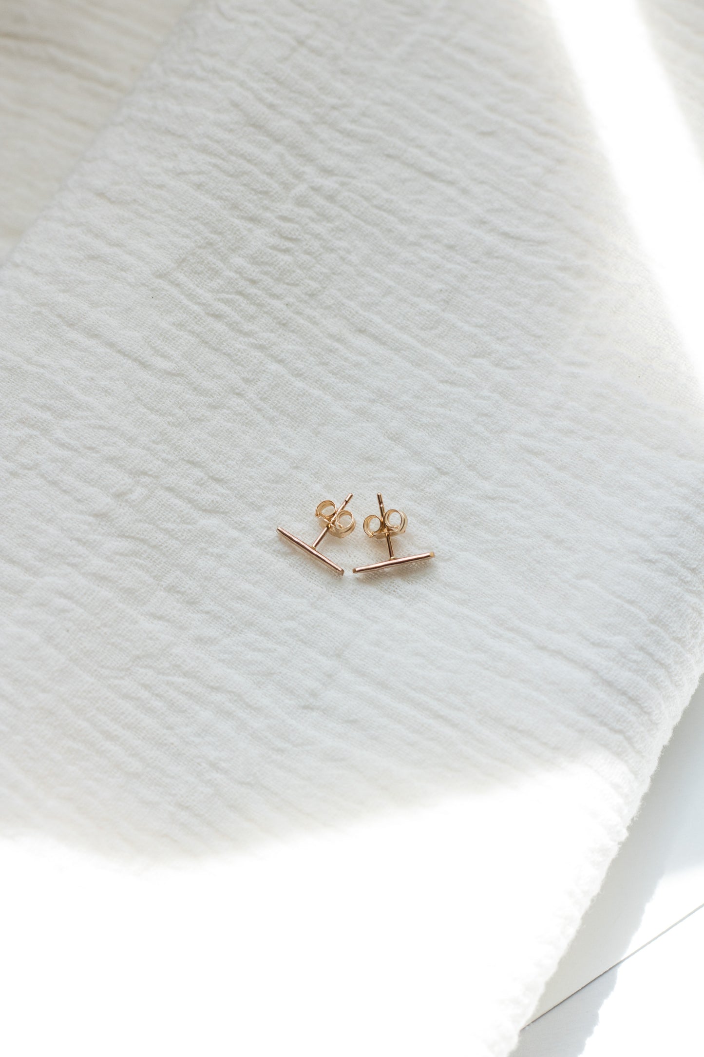 10mm Gold Hammered Bar Stud Earrings, E7