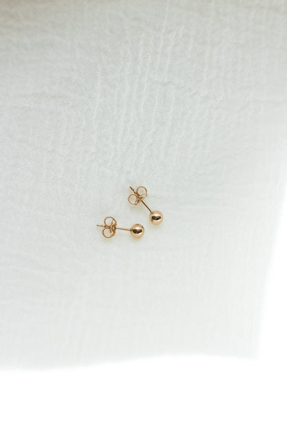 4mm Stud Earrings, E12