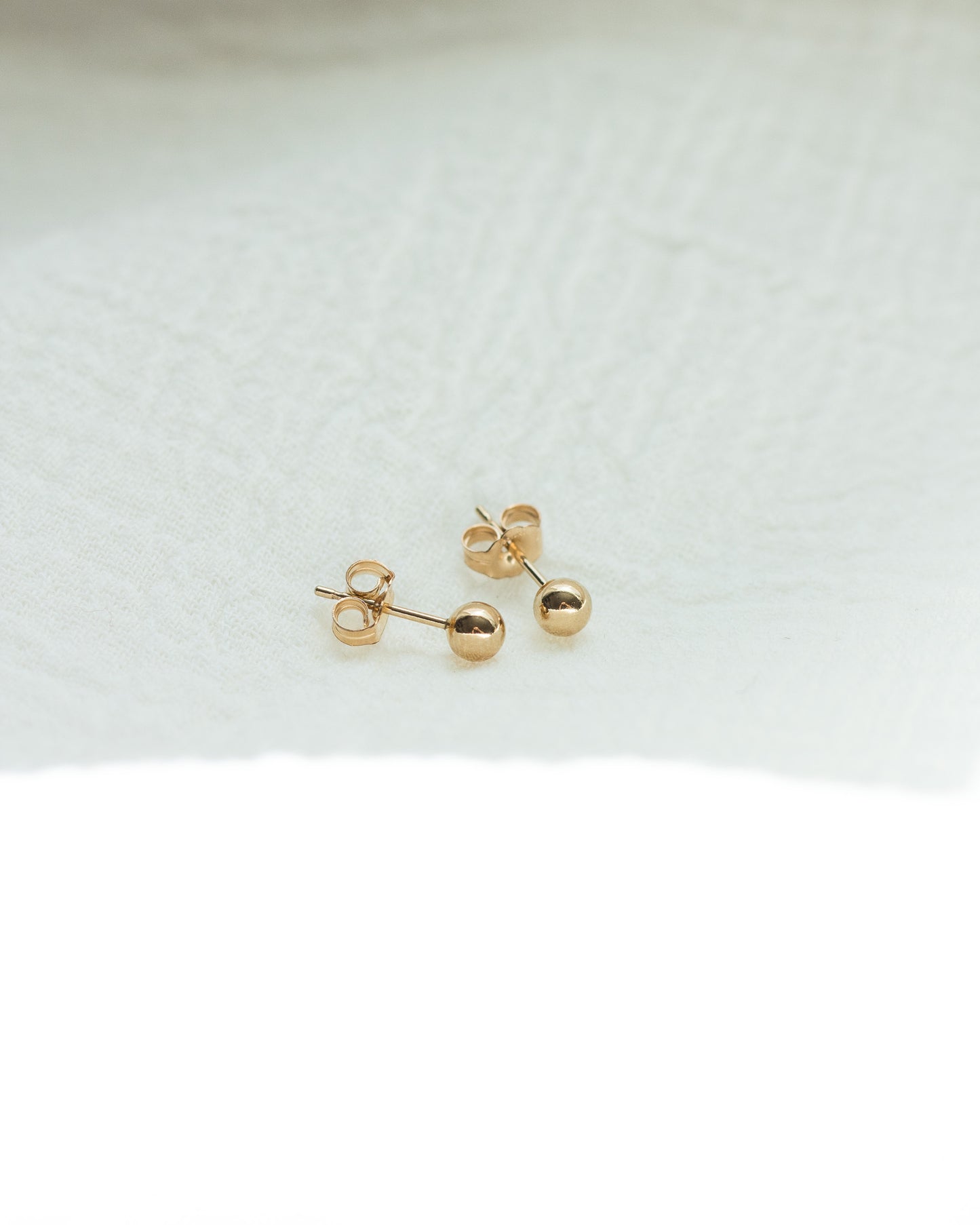 4mm Stud Earrings, E12
