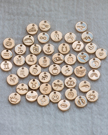 Tiny Disc Charm, CH05